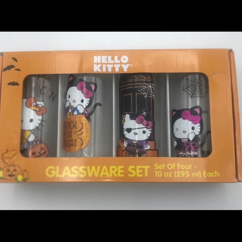 Halloween set of hello kitty glasses